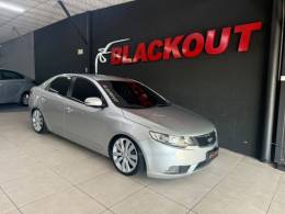 KIA MOTORS - CERATO - 2011/2011 - Prata - Sob Consulta