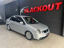 VOLKSWAGEN - POLO SEDAN - 2005/2005 - Prata - Sob Consulta