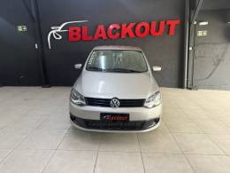 VOLKSWAGEN - FOX - 2011/2011 - Dourada - Sob Consulta