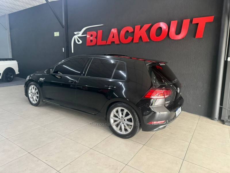 VOLKSWAGEN - GOLF - 2018/2018 - Preta - Sob Consulta