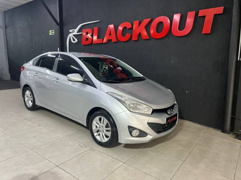 HYUNDAI - HB20S - 2014/2014 - Prata - Sob Consulta