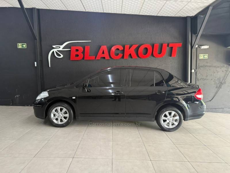 NISSAN - TIIDA - 2013/2012 - Preta - Sob Consulta