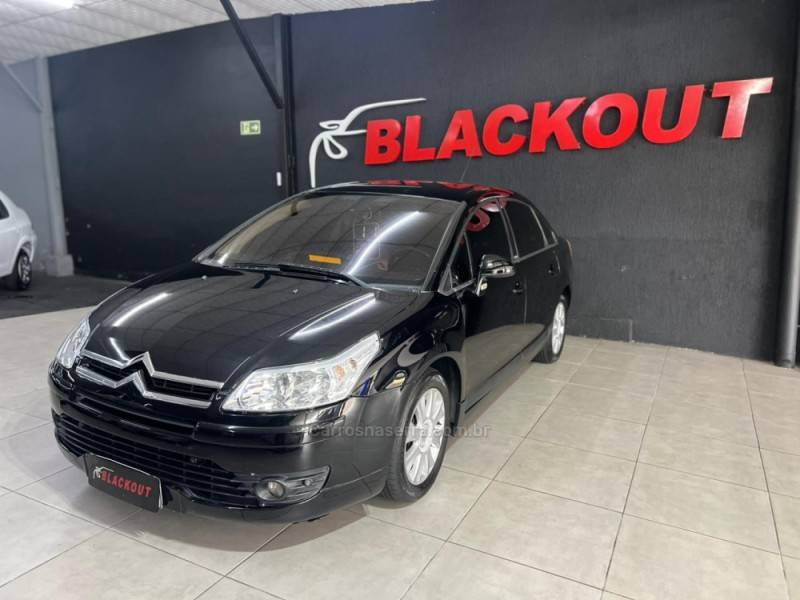 CITROËN - C4 - 2010/2010 - Preta - R$ 27.900,00