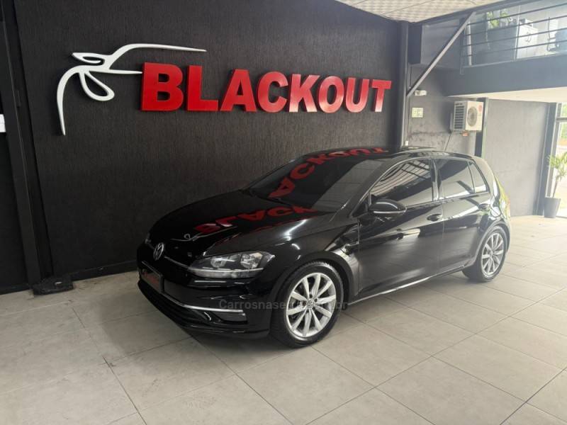 VOLKSWAGEN - GOLF - 2018/2018 - Preta - Sob Consulta