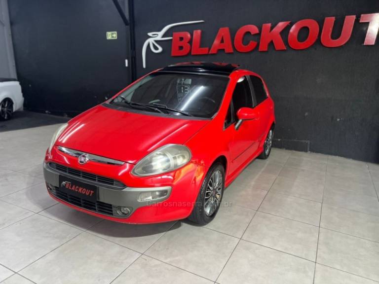 FIAT - PUNTO - 2013/2013 - Vermelha - Sob Consulta