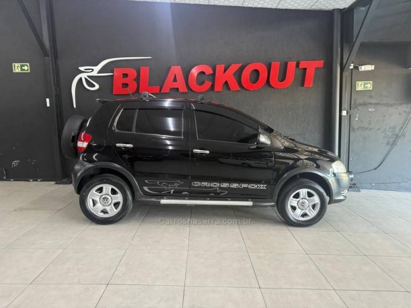 VOLKSWAGEN - CROSSFOX - 2008/2008 - Preta - Sob Consulta