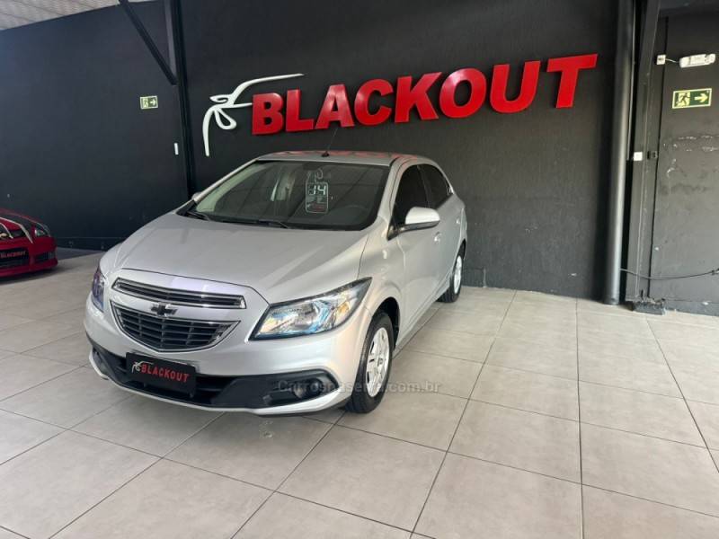 CHEVROLET - ONIX - 2014/2014 - Prata - Sob Consulta