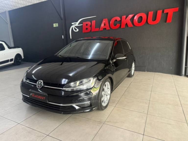 VOLKSWAGEN - GOLF - 2018/2018 - Preta - Sob Consulta