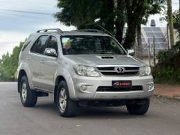 TOYOTA - HILUX SW4 - 2008/2008 - Prata - Sob Consulta